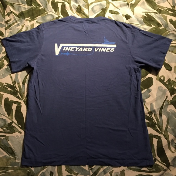 Vineyard Vines shirt size small - Picture 4 of 4